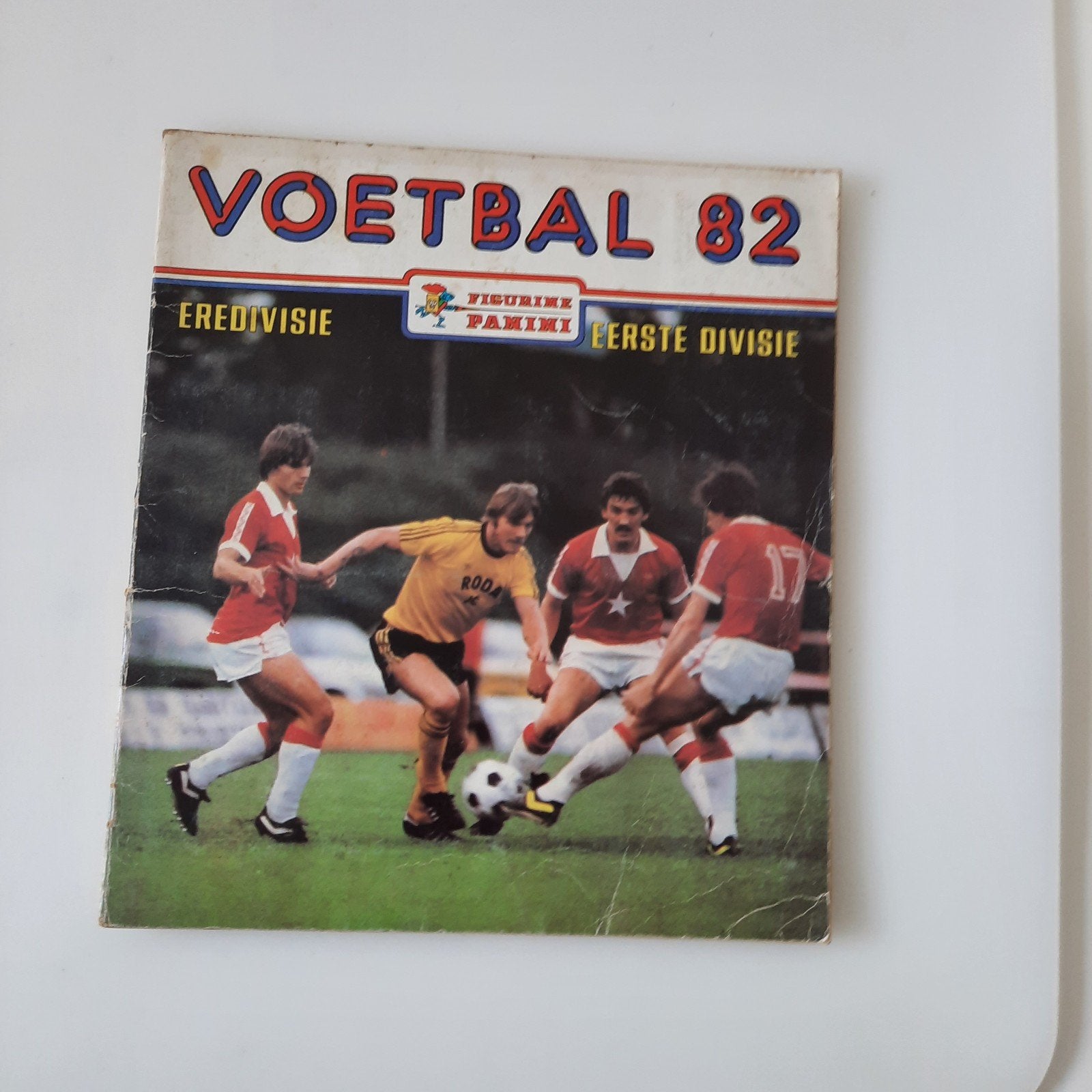 VOETBAL 82 PANINI, Ophalen of Verzenden, Zo goed als nieuw, Buitenlandse clubs, Poster, Plaatje of Sticker