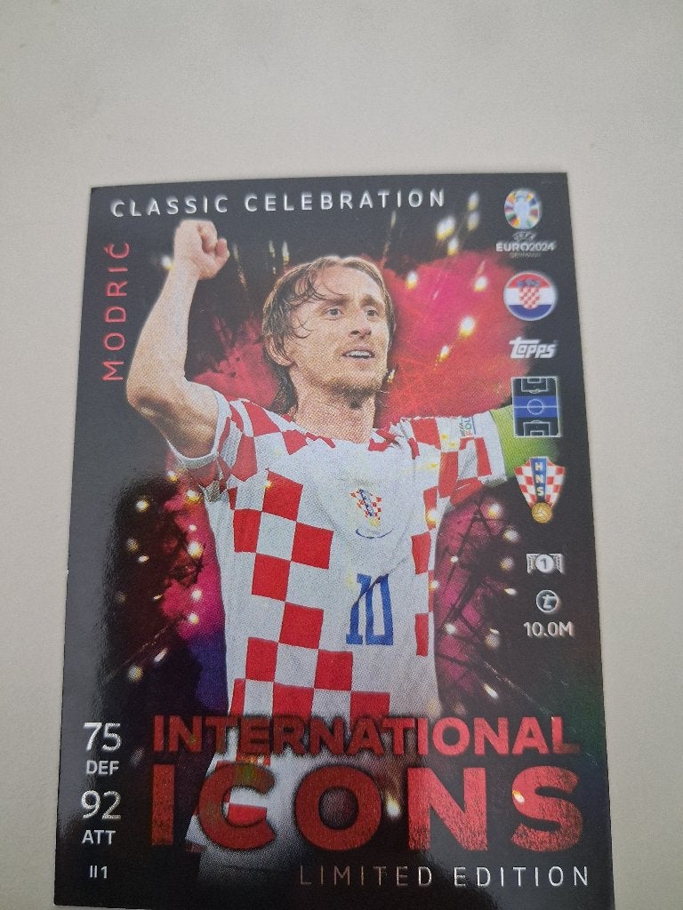 Topps International Icons Luka Modric, Ophalen of Verzenden, Nieuw, Buitenlandse clubs, Spelerskaart