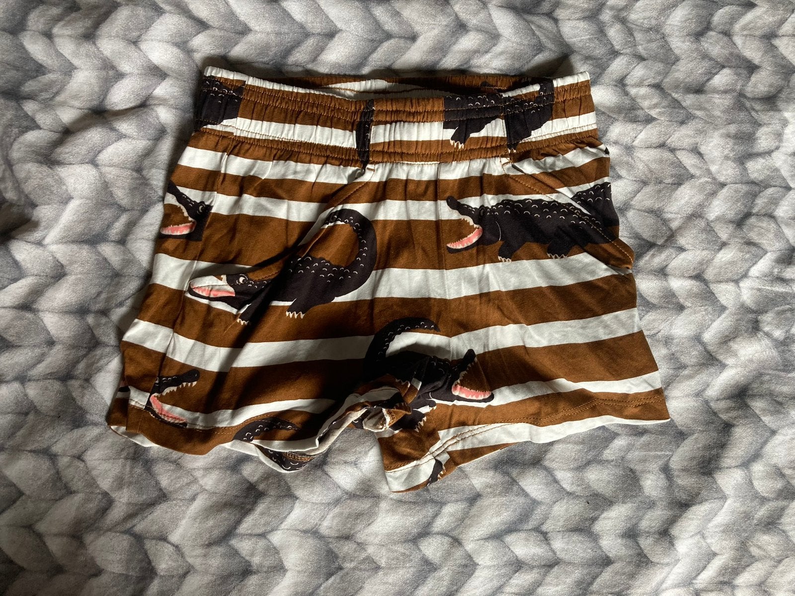 Mini Rodini short 104/110, Ophalen of Verzenden, Zo goed als nieuw, Jongen of Meisje, Broek
