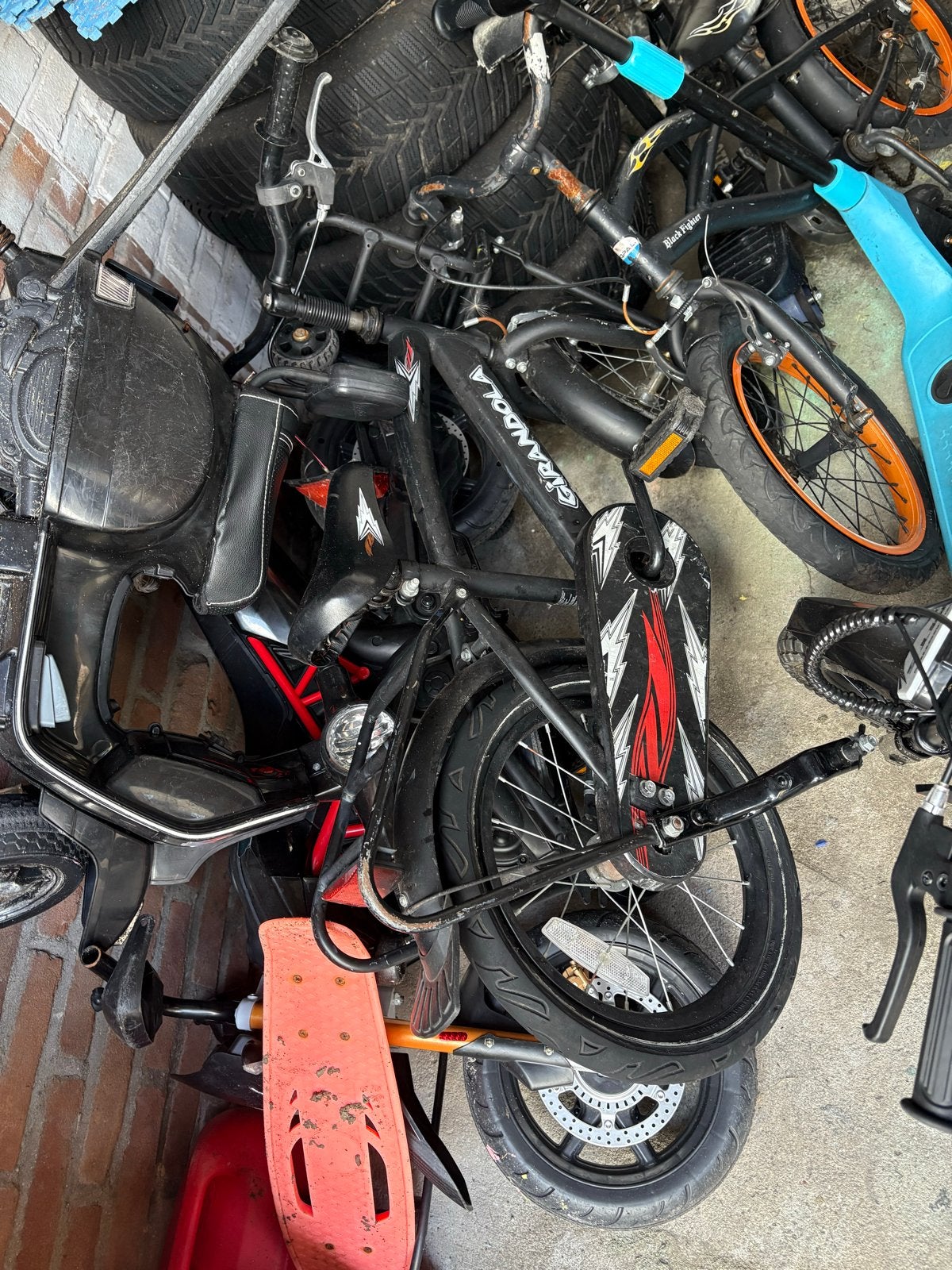 2 defecte kinderfietsjes gratis af te halen in Oss, Ophalen of Verzenden, Gebruikt, 16 tot 20 inch