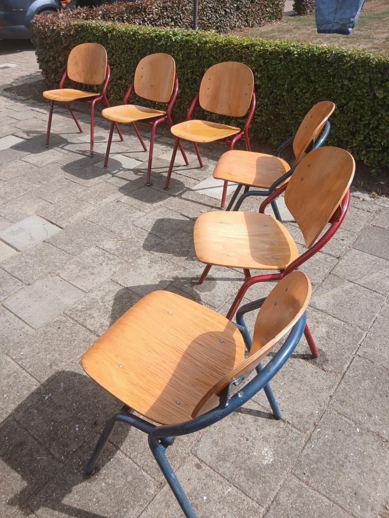 Gratis 6 stapelstoelen, Huis en Inrichting, Ophalen, Gebruikt, Vijf, Zes of meer stoelen