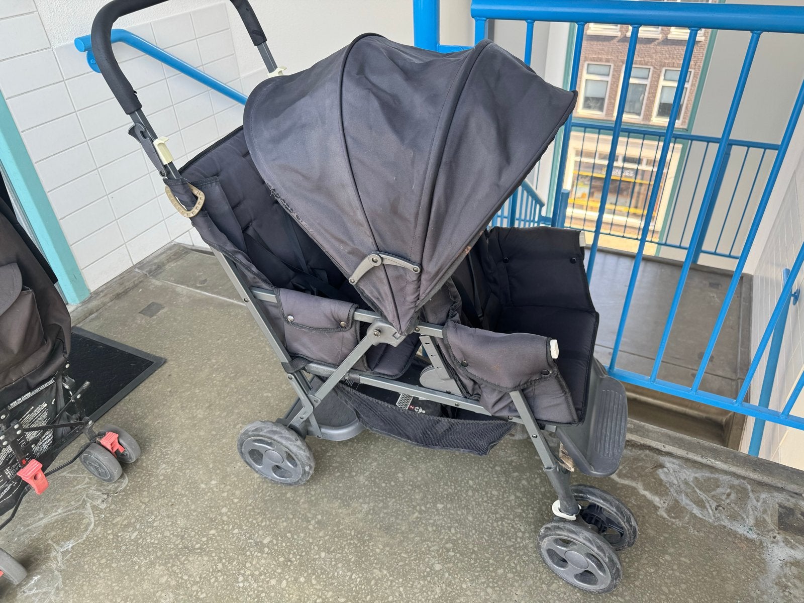 Joovy twee-zits kinderwagen, Kinderen en Baby's, Gebruikt, Duowagen, Ophalen, Kinderwagen