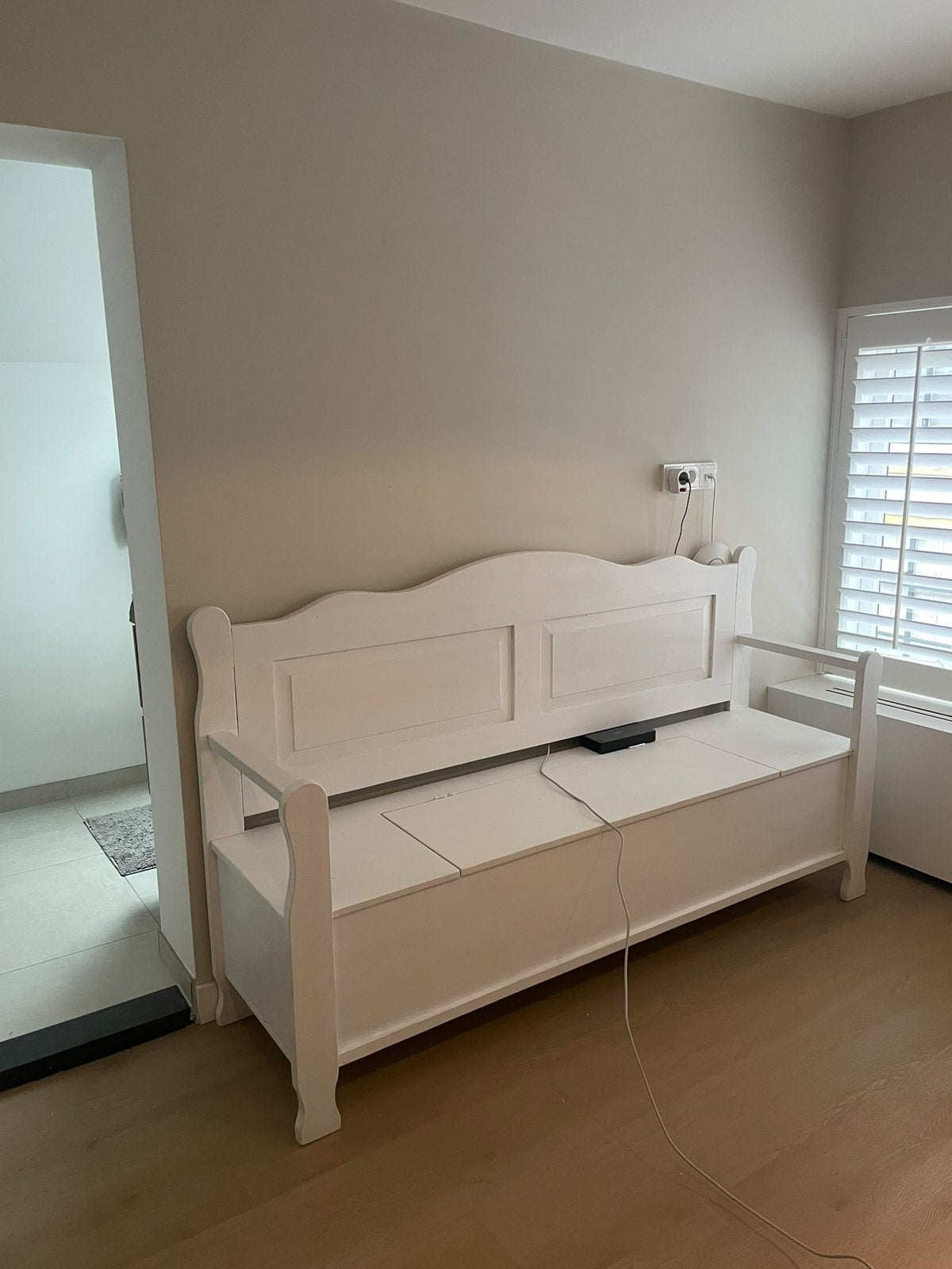 Landelijke witte houten klepbank 180 cm – met opbergruimte, Ophalen of Verzenden, Zo goed als nieuw