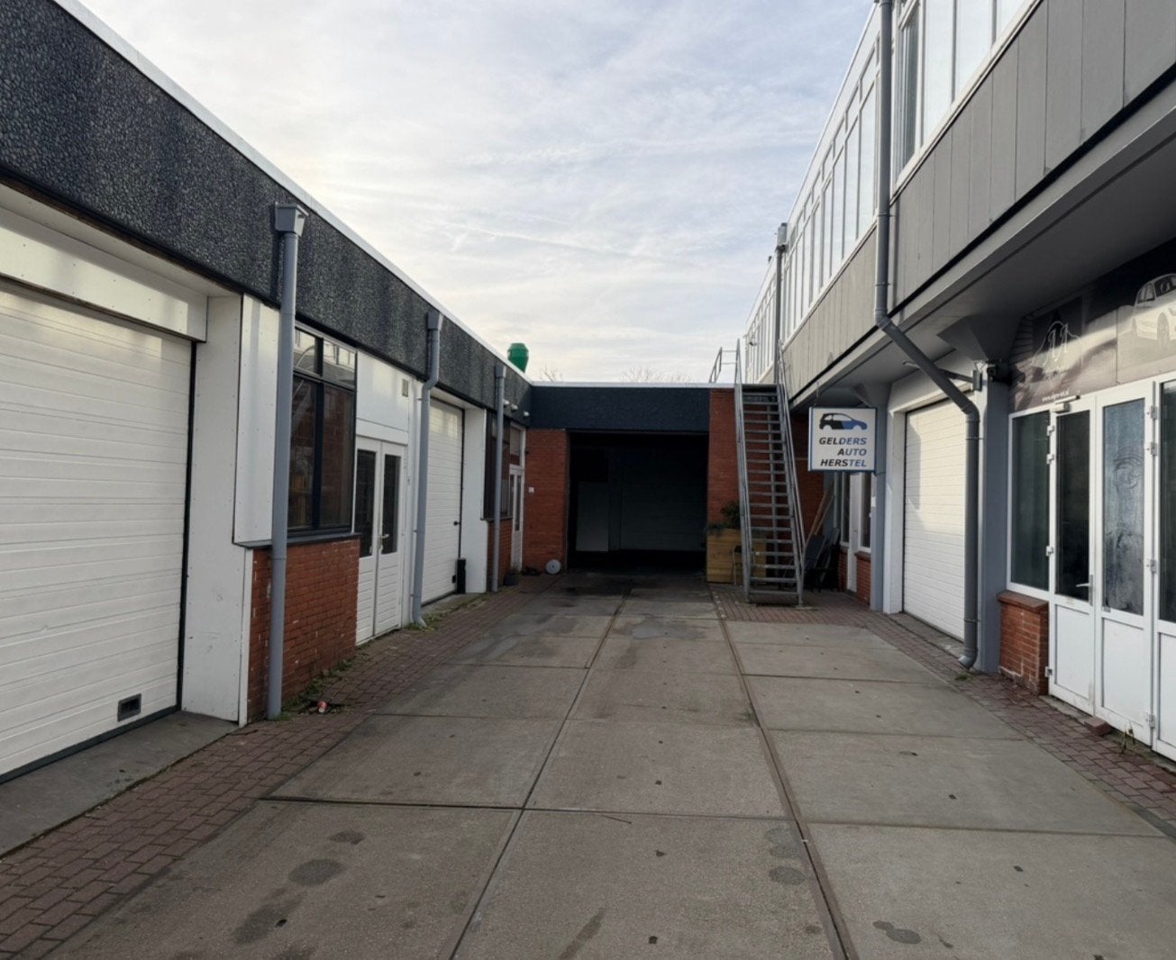 Atelier werkruimte werkplaats opslag te huur in Arnhem, Bedrijfsruimte