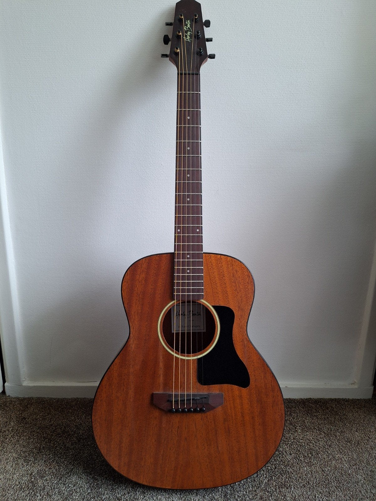 Harley Benton GS Travel E Mahonie Reisgitaar, Muziek en Instrumenten, Ophalen, Zo goed als nieuw, Western- of Steelstringgitaar