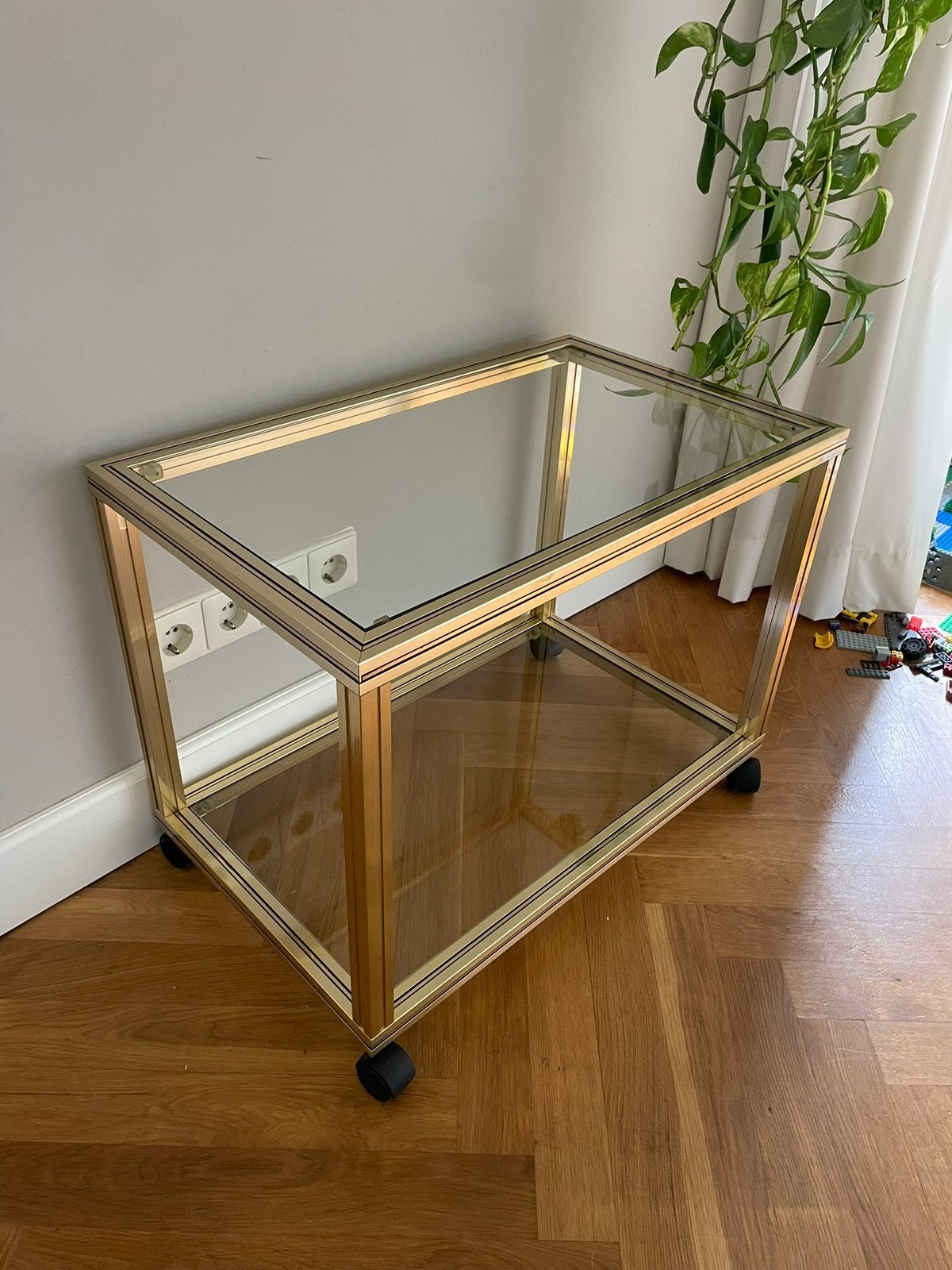 Prachtig glazen bijzettafel Pierre Vandel Paris jaren 70, Ophalen, Zo goed als nieuw, 25 tot 50 cm, 50 tot 100 cm