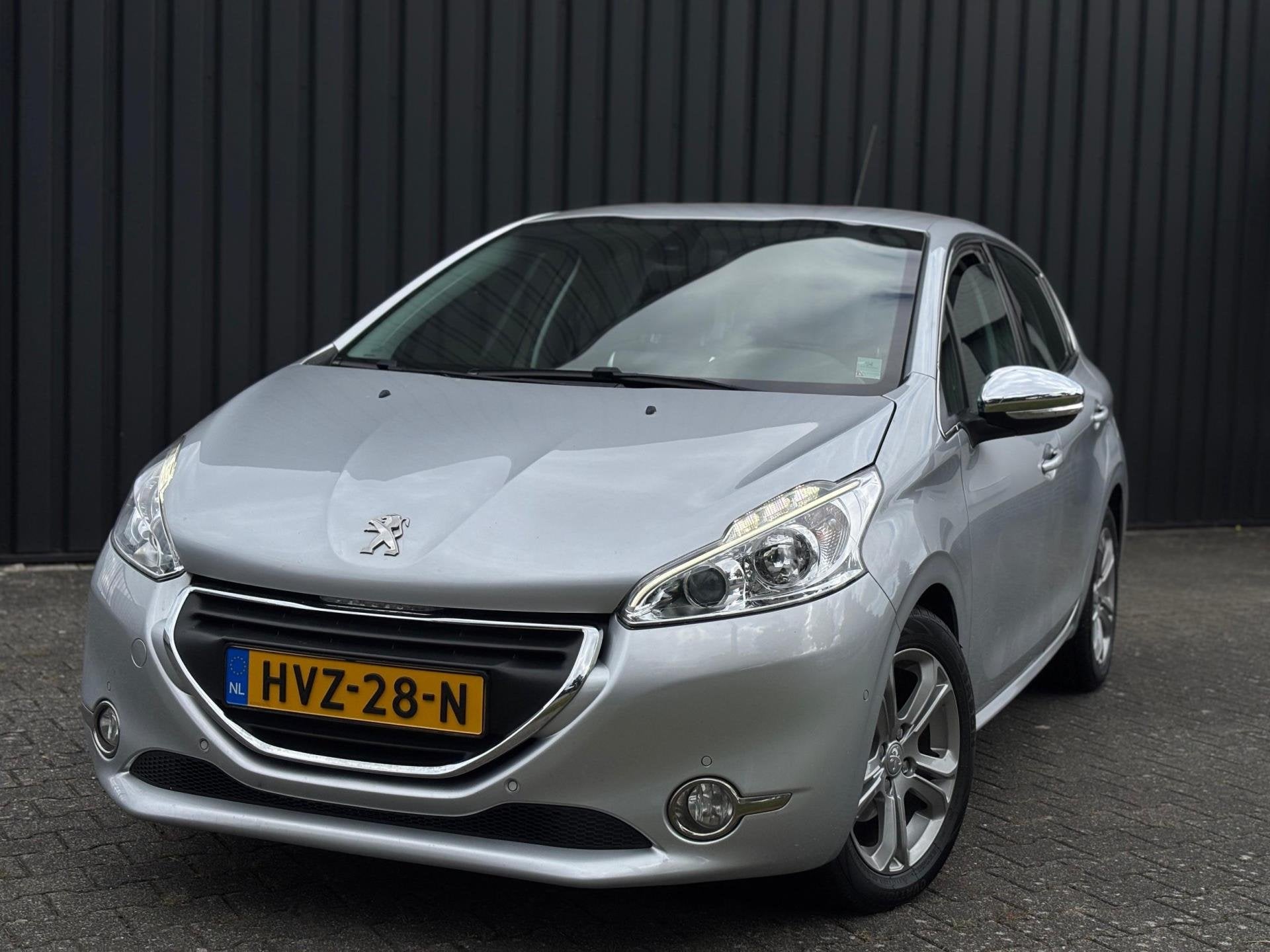 Peugeot 208 1.6 VTi Allure, Auto's, Peugeot, Euro 5, Gebruikt, Bedrijf, 1065 kg