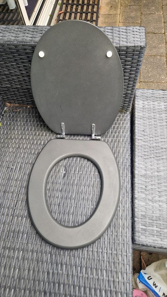 Degelijke zware kwaliteit WC bril - Antraciet grijs, Ophalen of Verzenden, Zo goed als nieuw, Toilet