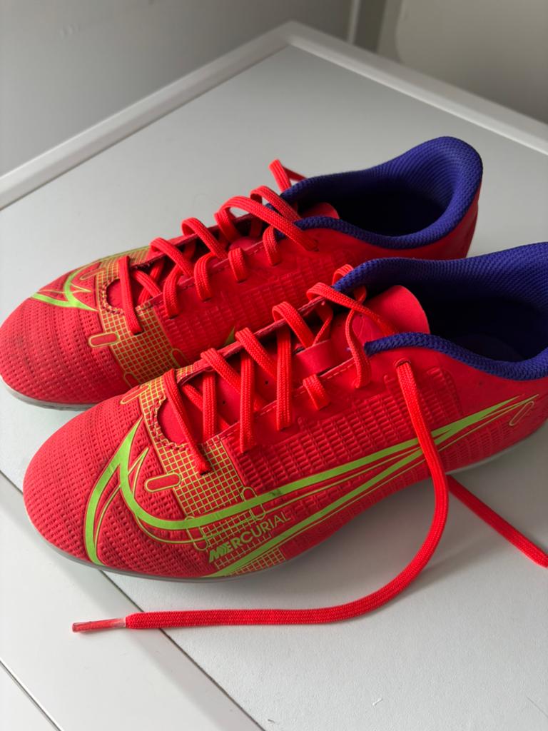 Nike football schoenen, maat 36, Maat XS of kleiner, Ophalen, Schoenen