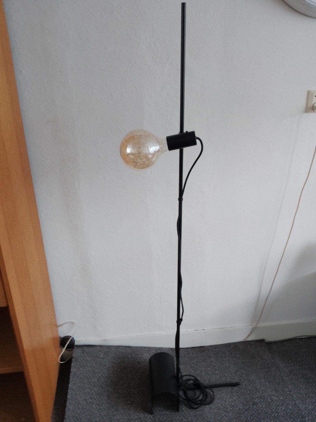 Staande lamp., Ophalen, 150 tot 200 cm