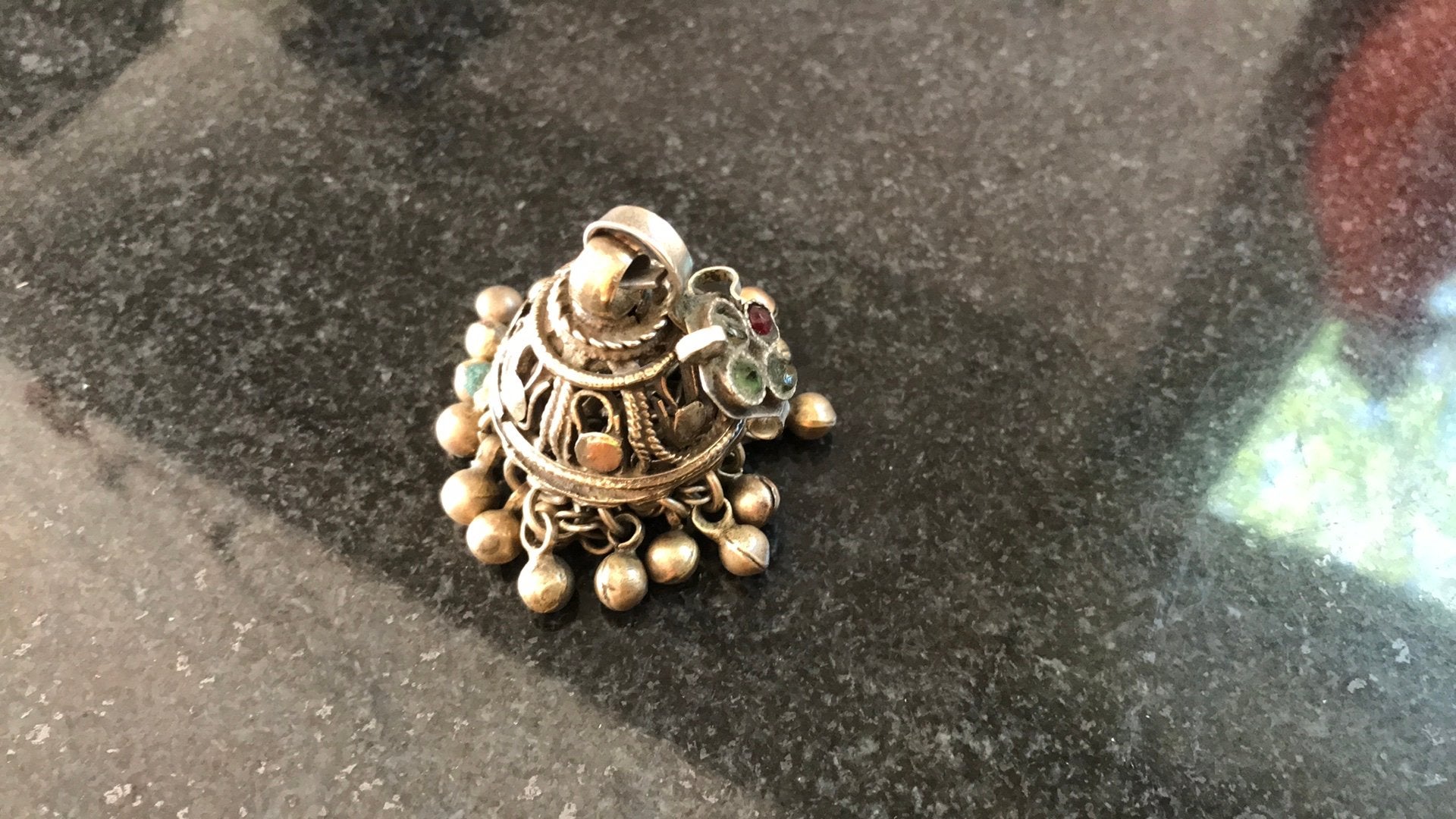 Sieraad kuchi jhumka hanger, Verzenden