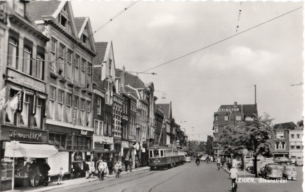 Leiden, Steenstraat met Grote Blauwe Tram. 6799, Verzenden, 1940 tot 1960, Ongelopen, Zuid-Holland