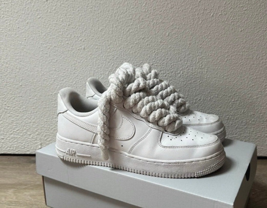 Nike Air Force 1 Custom met touwveters maat 40, Ophalen of Verzenden, Zo goed als nieuw, Wit, Sneakers of Gympen