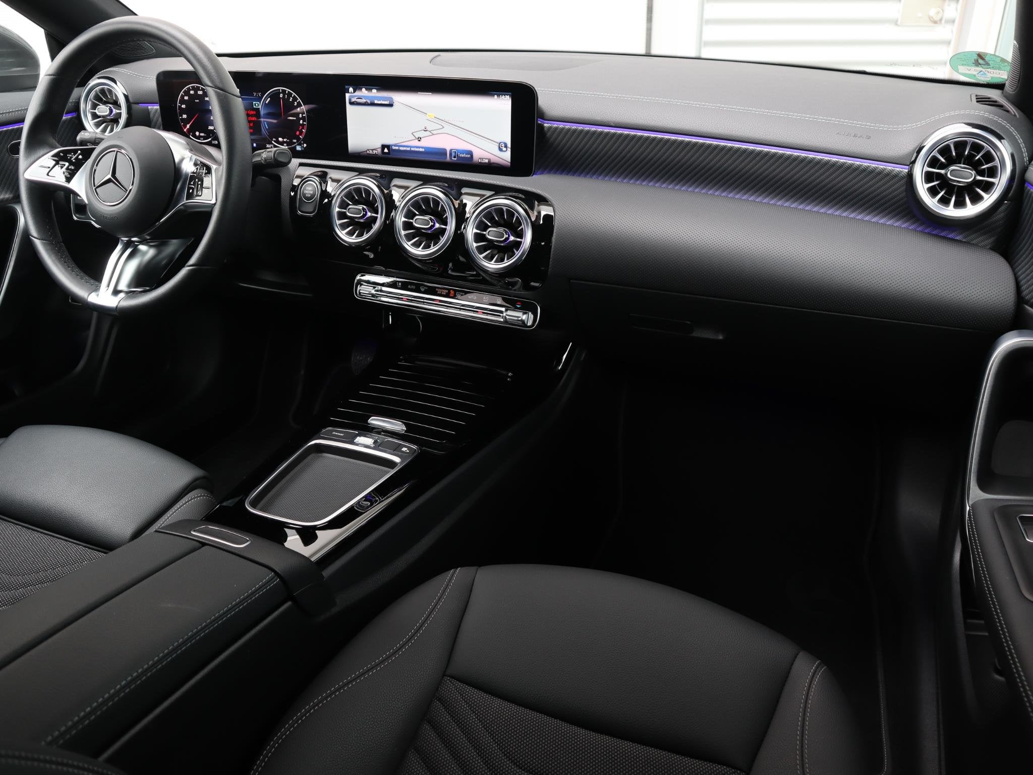 Mercedes-Benz CLA-klasse 250 e Star Edition Luxury Line, Auto's, Gebruikt, Euro 6, 4 cilinders, 16 kWh