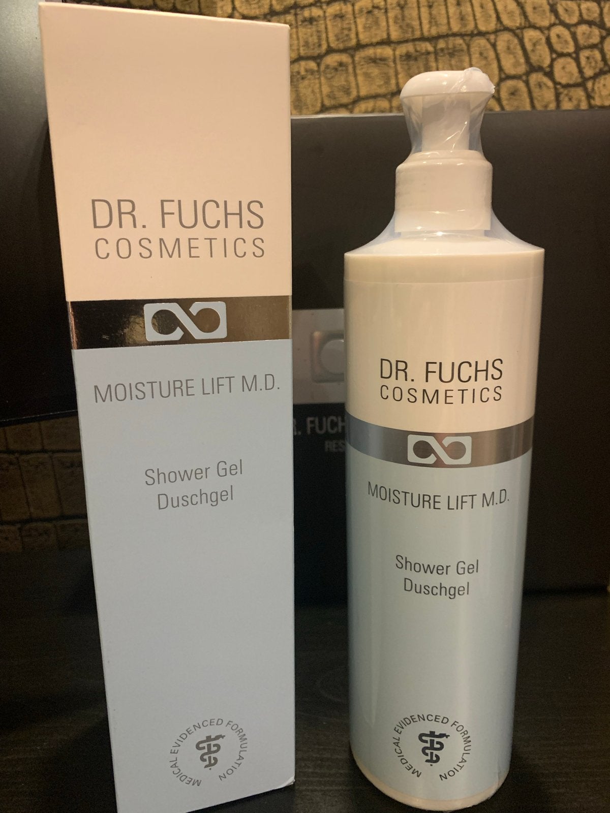 Dr. Fuchs Cosmetics Moisture Lift M.D. Shower Gel, Ophalen of Verzenden, Nieuw, Bad & Douche