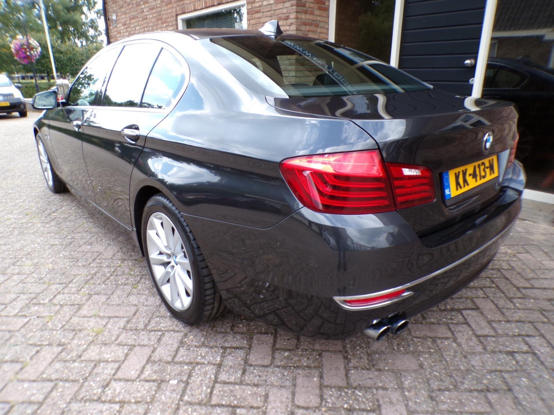 BMW 5-serie 520i Luxury Edition Automaat / Leder / Navi / De, Auto's, BMW, Automaat, Achterwielaandrijving, Gebruikt, 4 cilinders