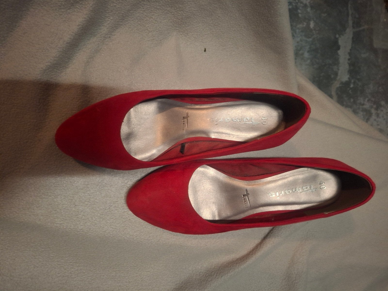 Rode Tamaris Pumps Maat 40, Tamaris, Pumps, Ophalen of Verzenden, Gedragen