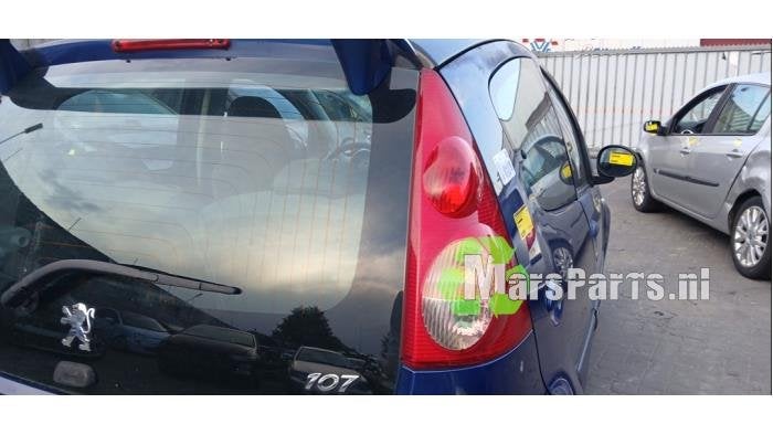 Achterlicht rechts van een Peugeot 107, Gebruikt, -, -, Ophalen of Verzenden