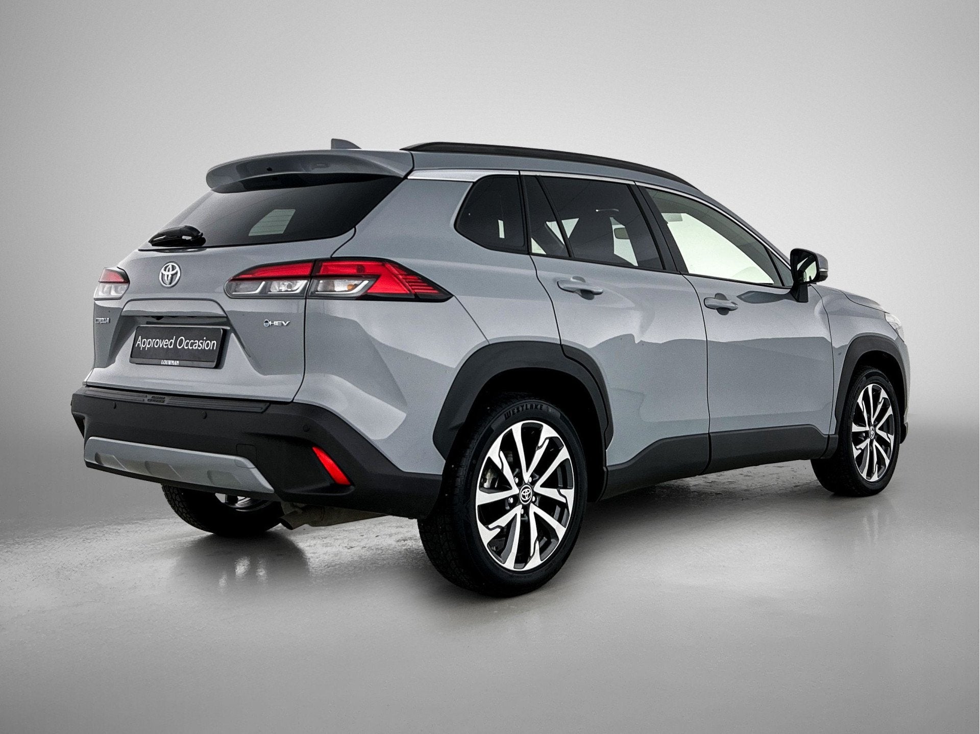 Toyota Corolla Cross | BTW voertuig | Stoel+stuurverwarming, Auto's, 12 maanden, Stof, Gebruikt, 4 cilinders
