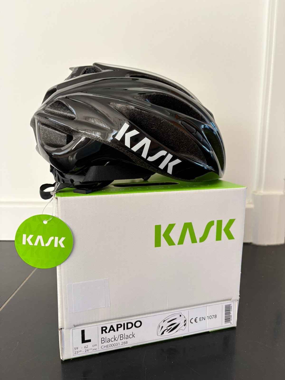 Nieuwe zwarte KASK fietshelm maat L 59-62, Fietsen en Brommers, Fietsaccessoires | Fietshelmen, Ophalen of Verzenden, Nieuw, L
