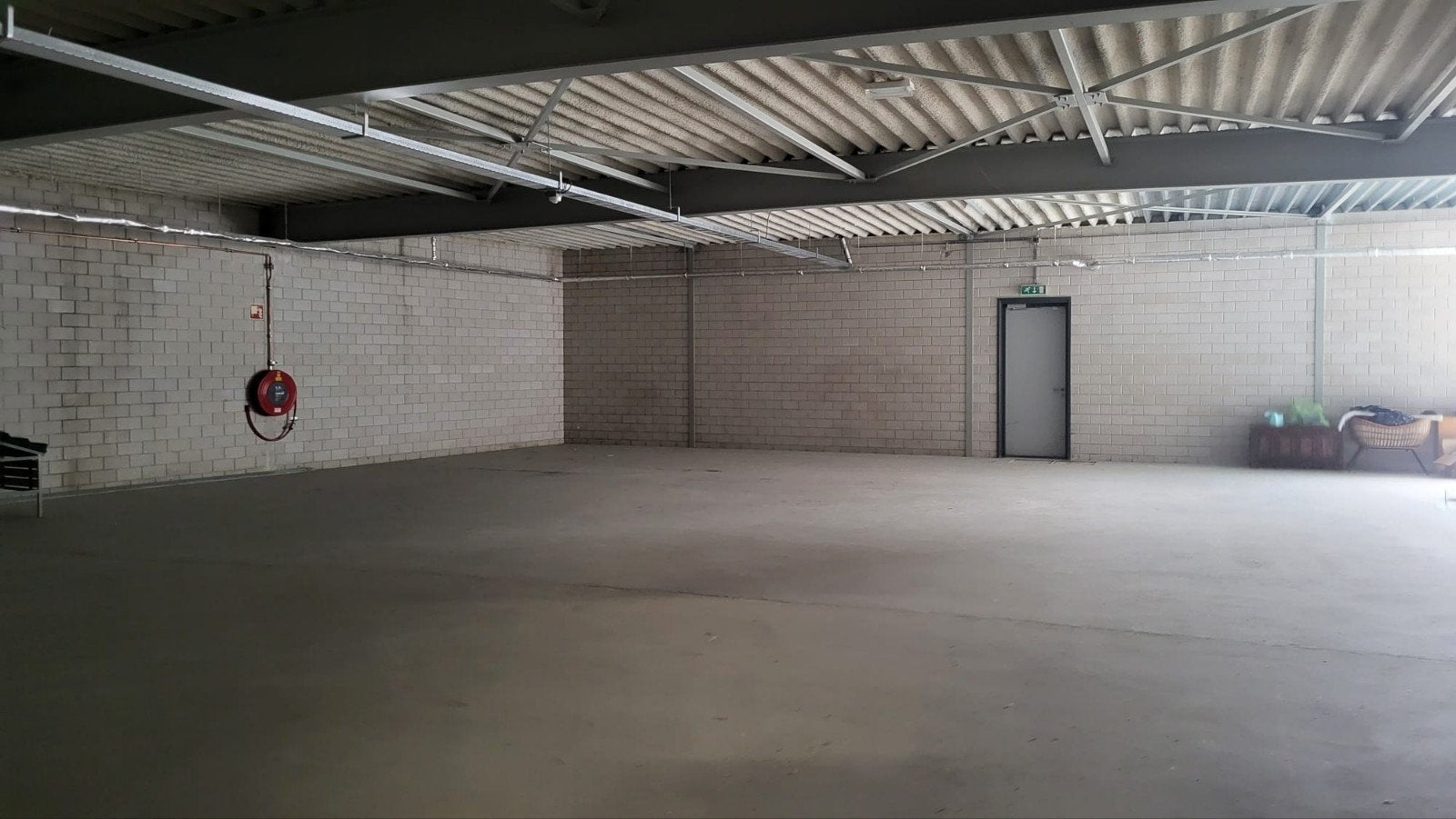 Beveiligde opslagruimte te huur - 200m2, Ophalen of Verzenden