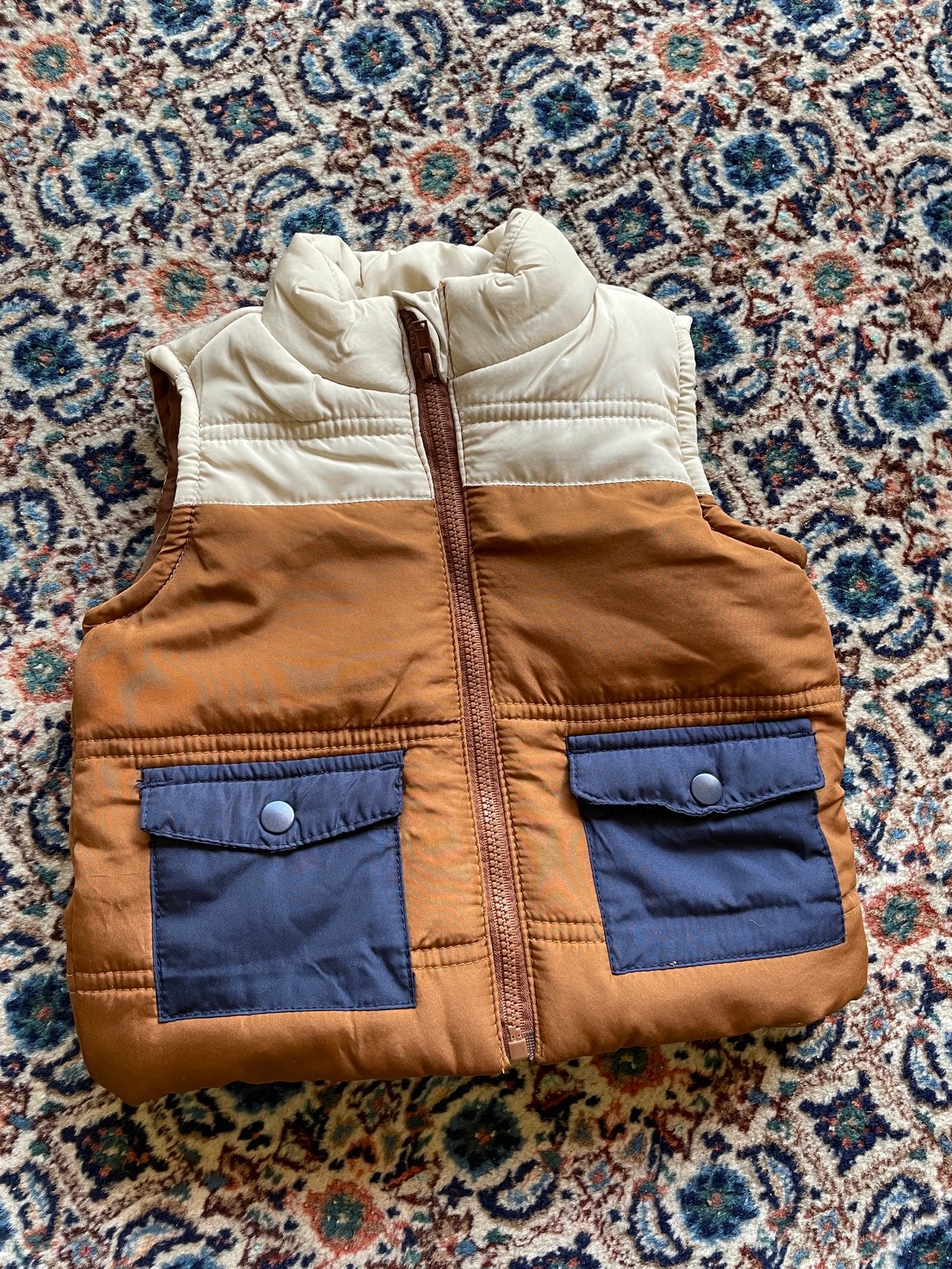Tahari Baby Bodywarmer 6-9M, Ophalen of Verzenden, Gebruikt, Jongetje of Meisje