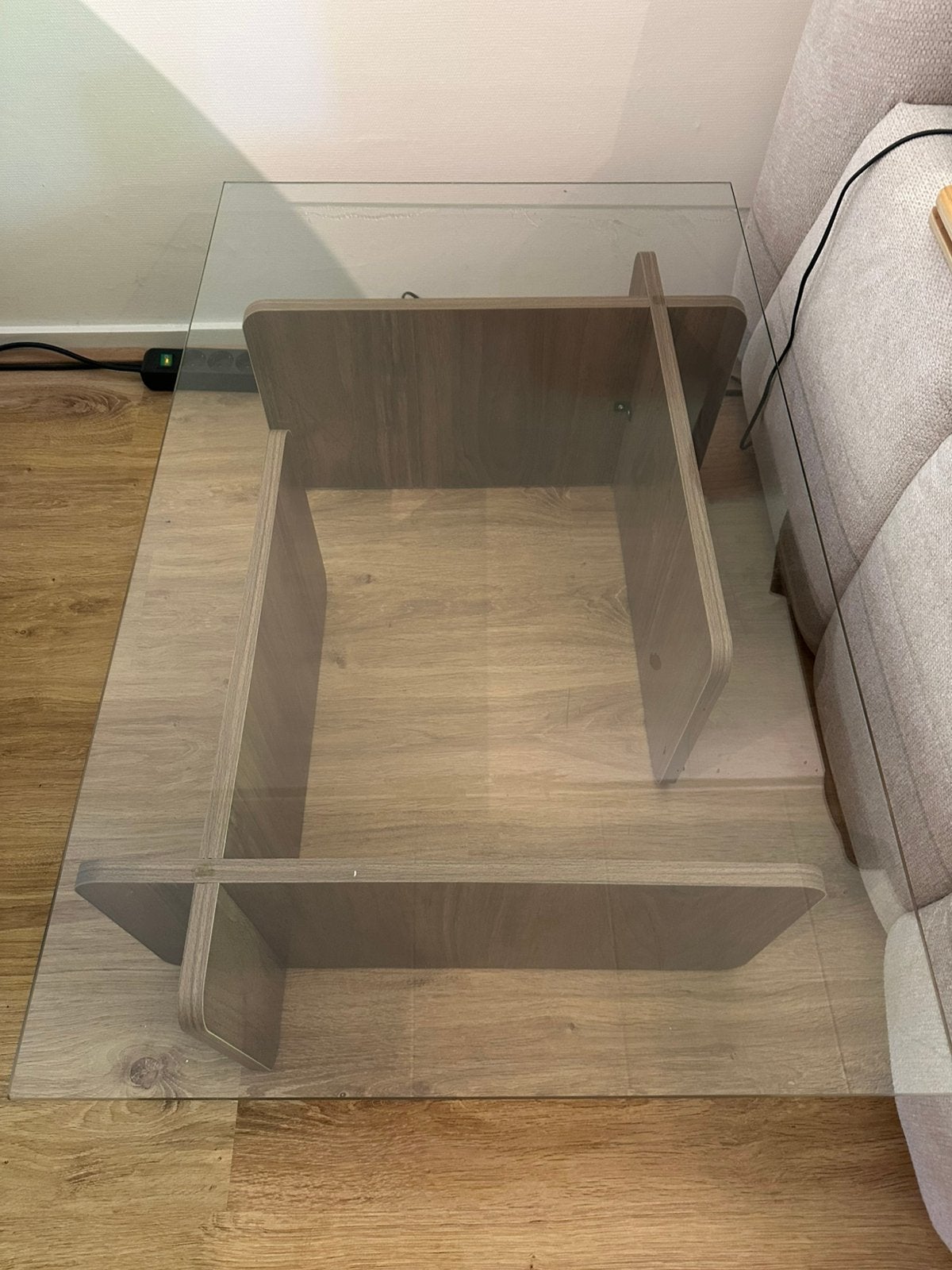 Salontafel met glazen blad, Huis en Inrichting, Tafels | Salontafels, Ophalen, 100 tot 150 cm, 50 tot 100 cm, Zo goed als nieuw