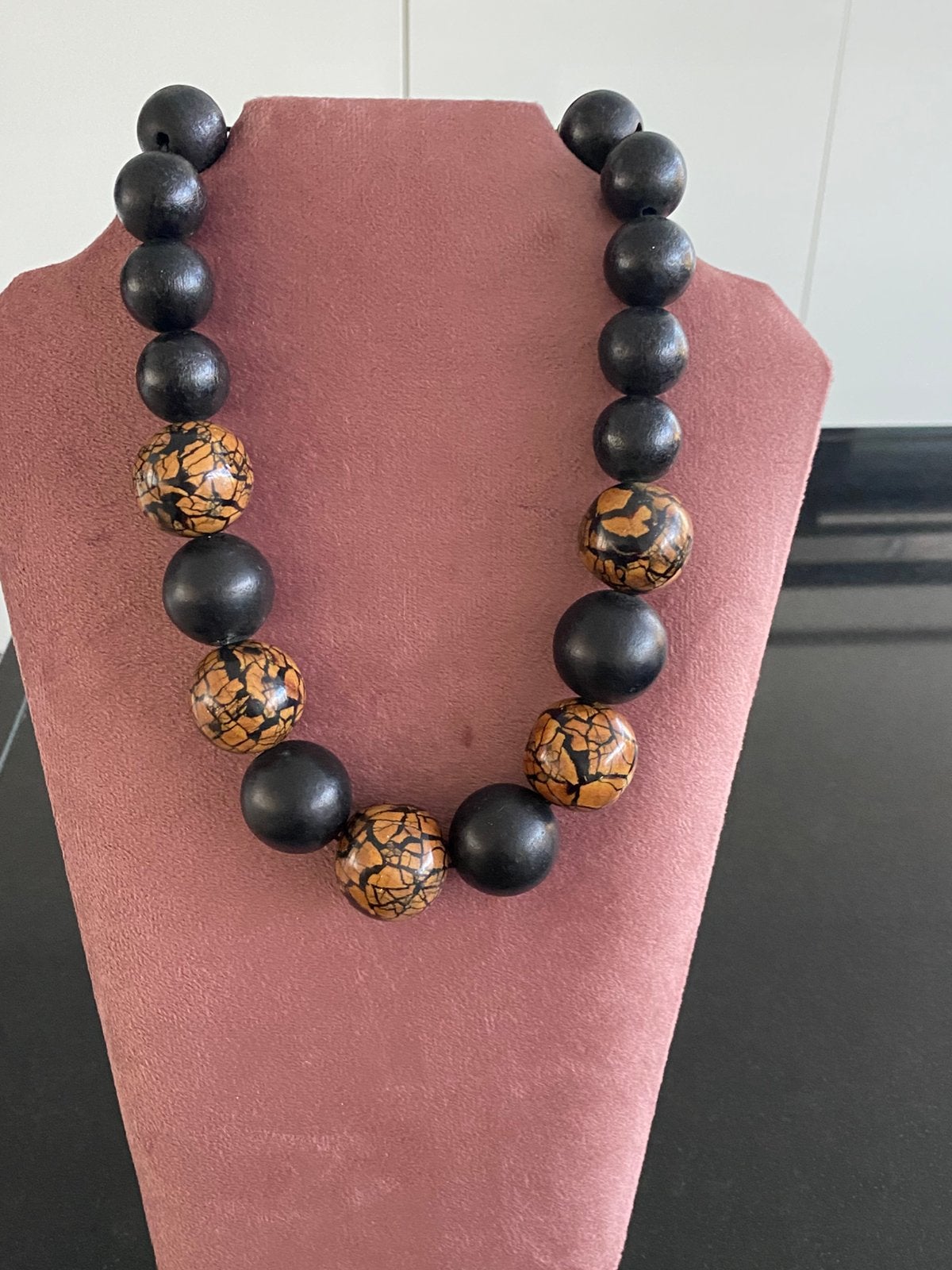 Handgemaakte ketting, Ophalen of Verzenden, Zo goed als nieuw, Bruin, Overige materialen