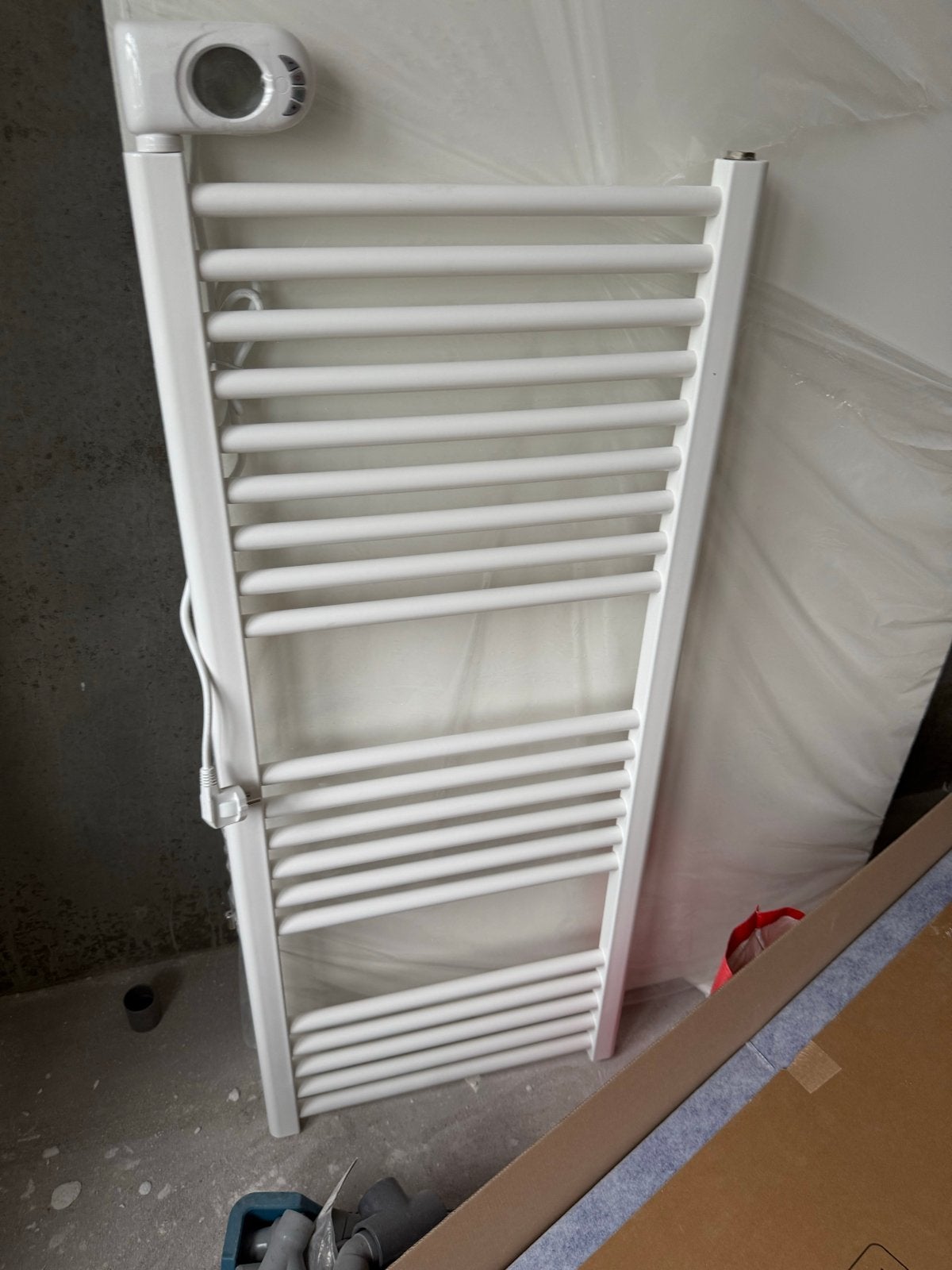 DRL Products Elektrische Handdoekradiator - Nieuw, Ophalen, 500 tot 800 watt, Radiator, Nieuw