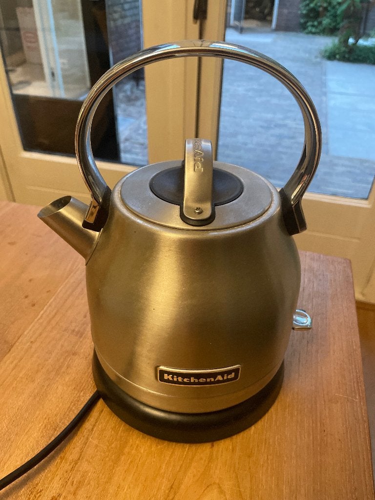 Waterkoker Kitchenaid (nieuw €90 bij De Bijenkorf), 1 tot 2 liter, Ophalen, Gebruikt, Rvs