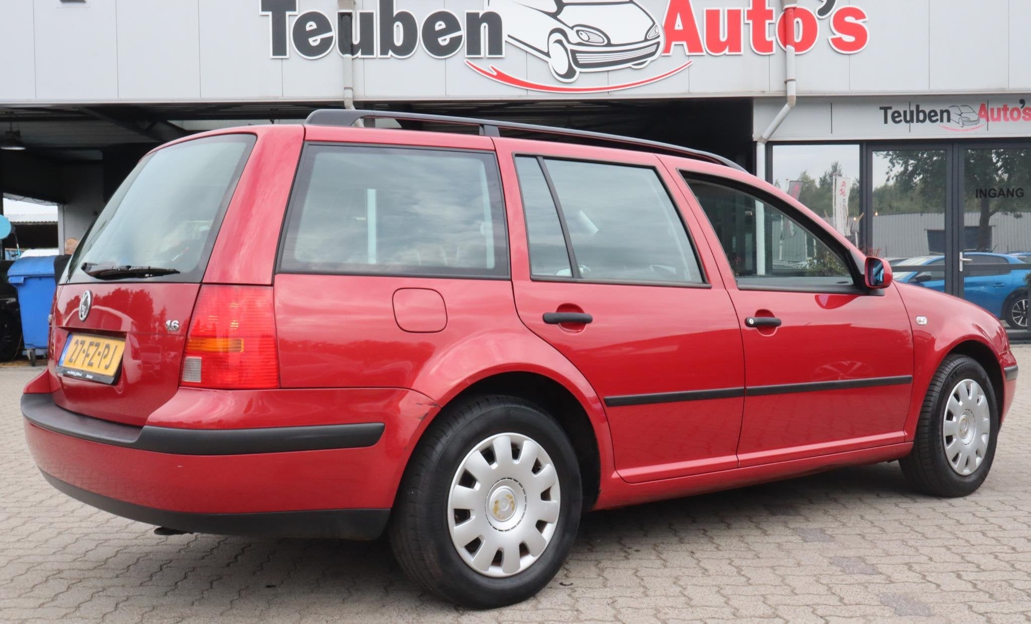 Foto 2 van Volkswagen Golf Variant 1.6 Trendline | Automaat | Elektrisc