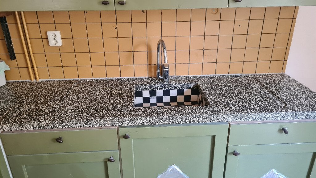 terrazzo aanrecht met gootsteen met tegeltjes, Ophalen, Gebruikt, Meerkleurig, 150 tot 200 cm