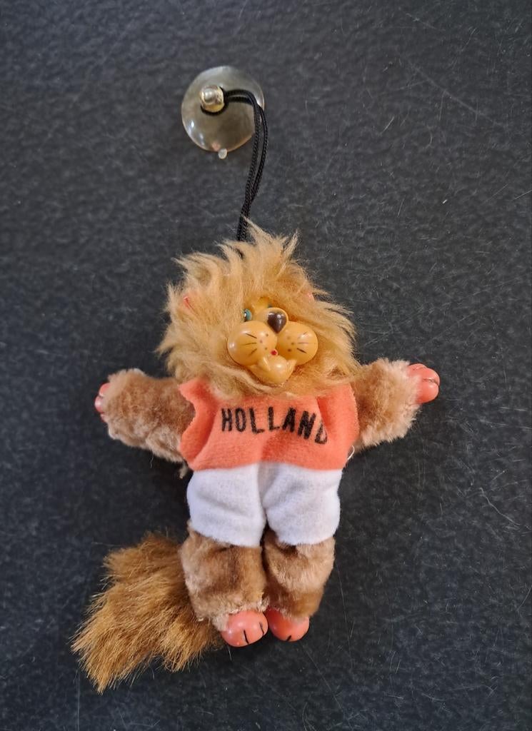 Vintage KNVB leeuw mascotte knuffel met zuignap, Ophalen of Verzenden, Gebruikt