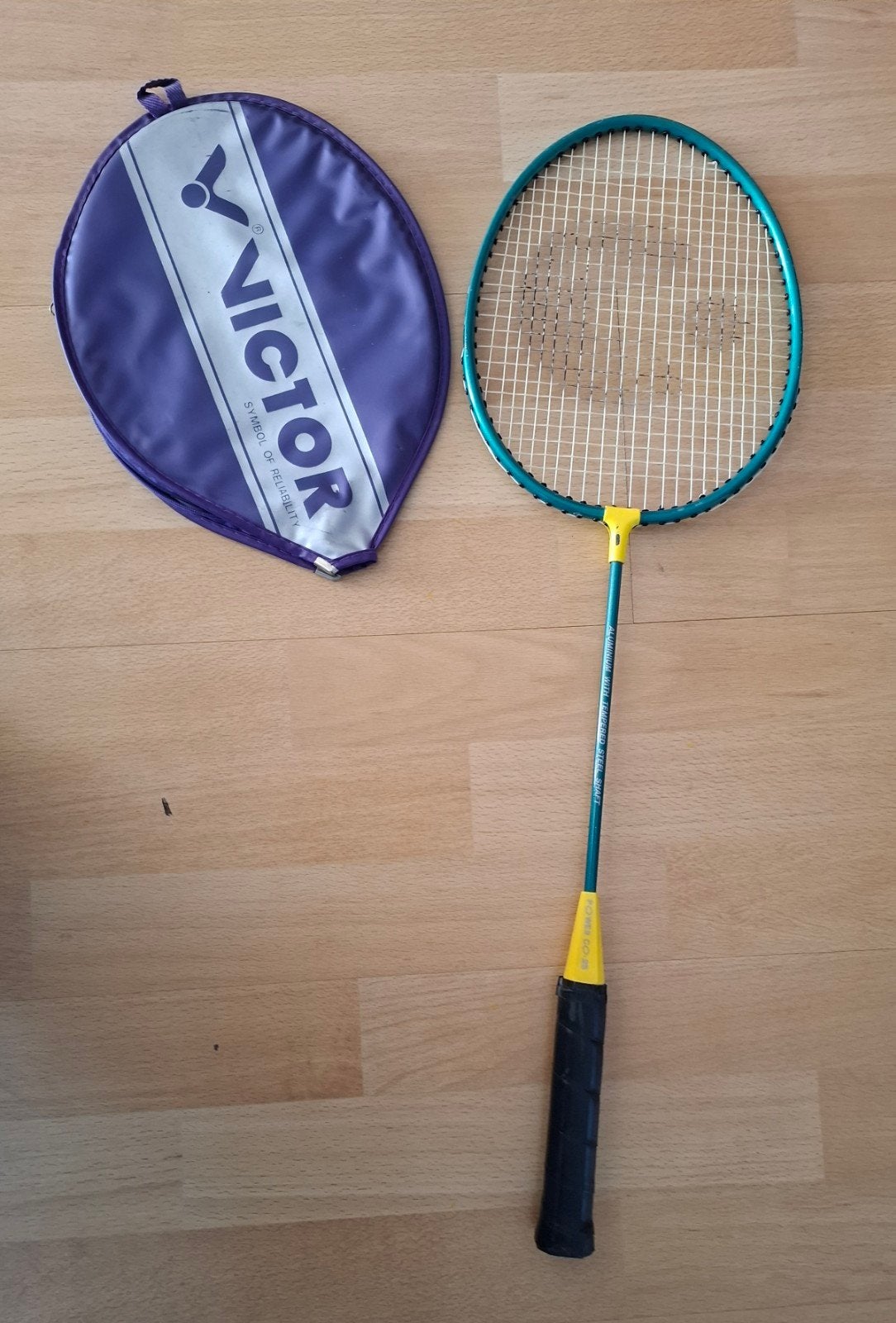 3 gebruikte badmintonrackets met hoezen, bespanning in orde, Sport en Fitness, Ophalen, Gebruikt, Racket(s)