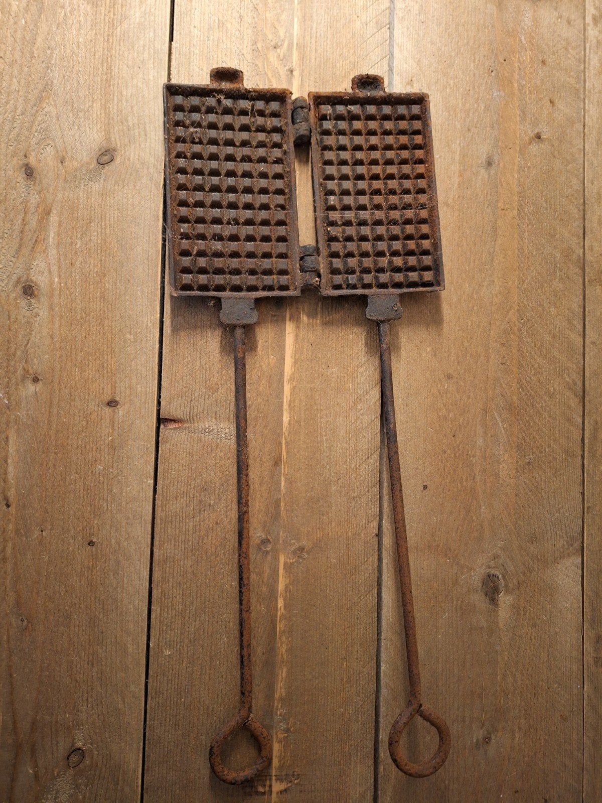 Antiek wafelijzer van gietijzer, Ophalen of Verzenden