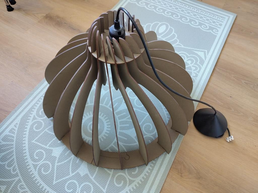 Design hang lamp - Van Tjalle en Jasper, Huis en Inrichting, Modern, Scandinavisch, Natuurlijk, 50 tot 75 cm, Ophalen of Verzenden