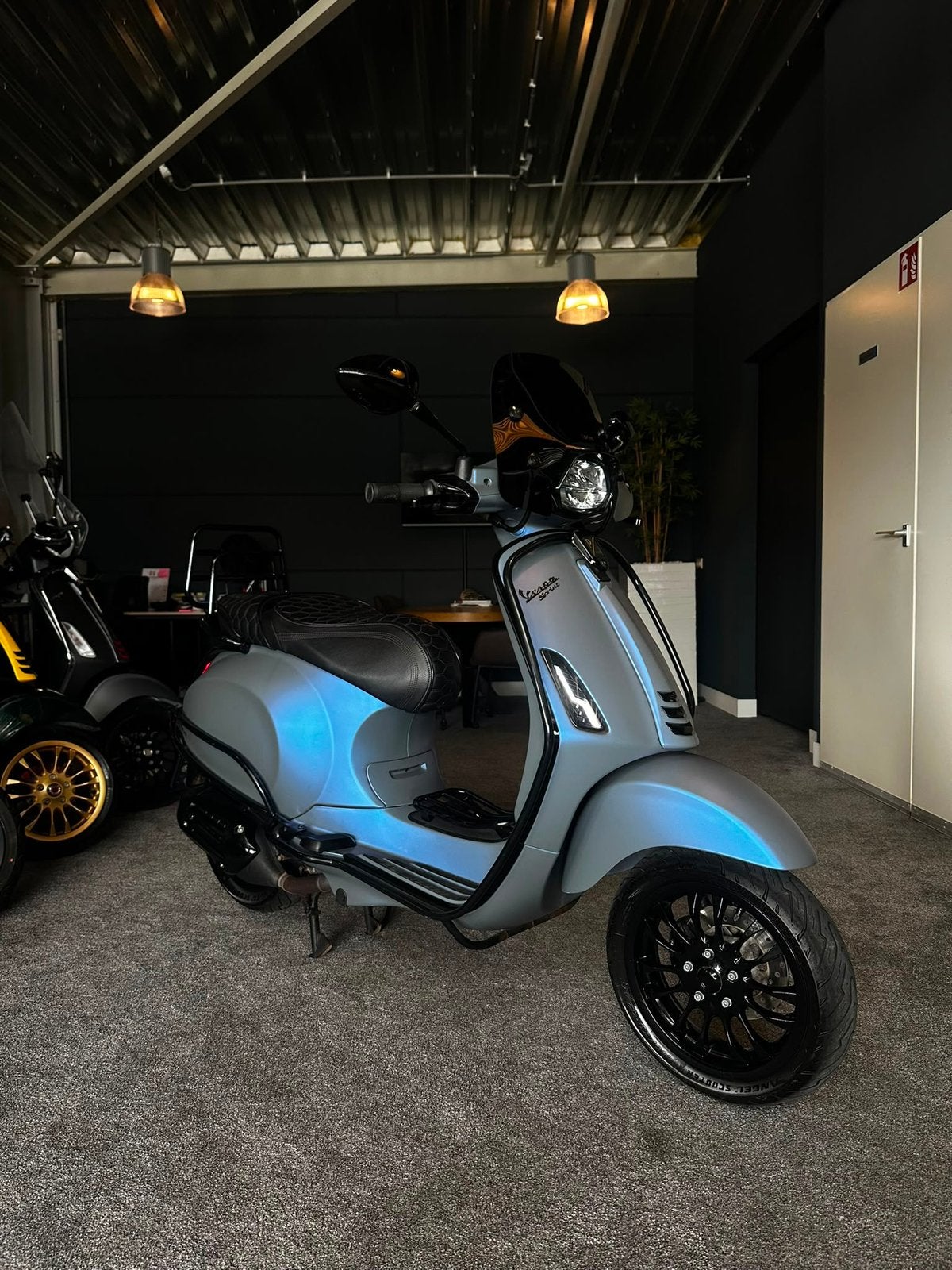 Vespa sprint 50s | Full option | Custom | Brom | Garantie, Fietsen en Brommers, Scooters | Vespa, Ophalen, Overige modellen, Maximaal 45 km/u