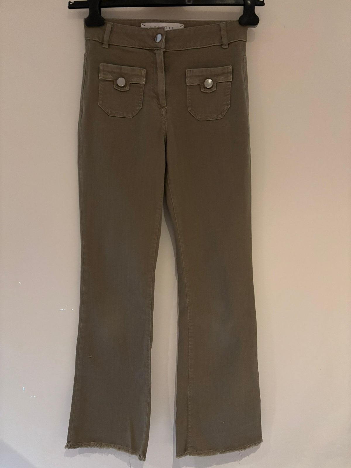 Nenette broek met strech maat 27, ., Beige, Ophalen of Verzenden, Zo goed als nieuw