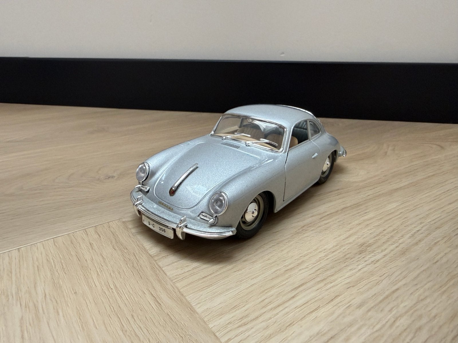 Bburago Porsche 356 1961 Zilvergrijs 1:24, Ophalen of Verzenden, Zo goed als nieuw, Bburago