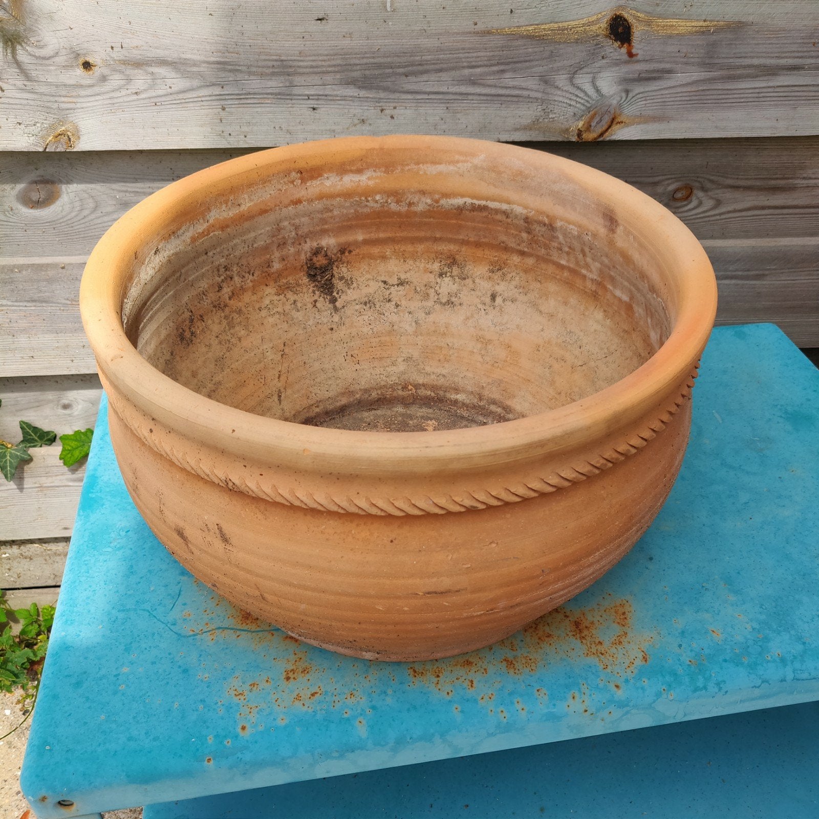 Grote terracotta bloempot voor tuin of balkon, Tuin en Terras, Ophalen of Verzenden, Rond, Balkon, Minder dan 40 cm