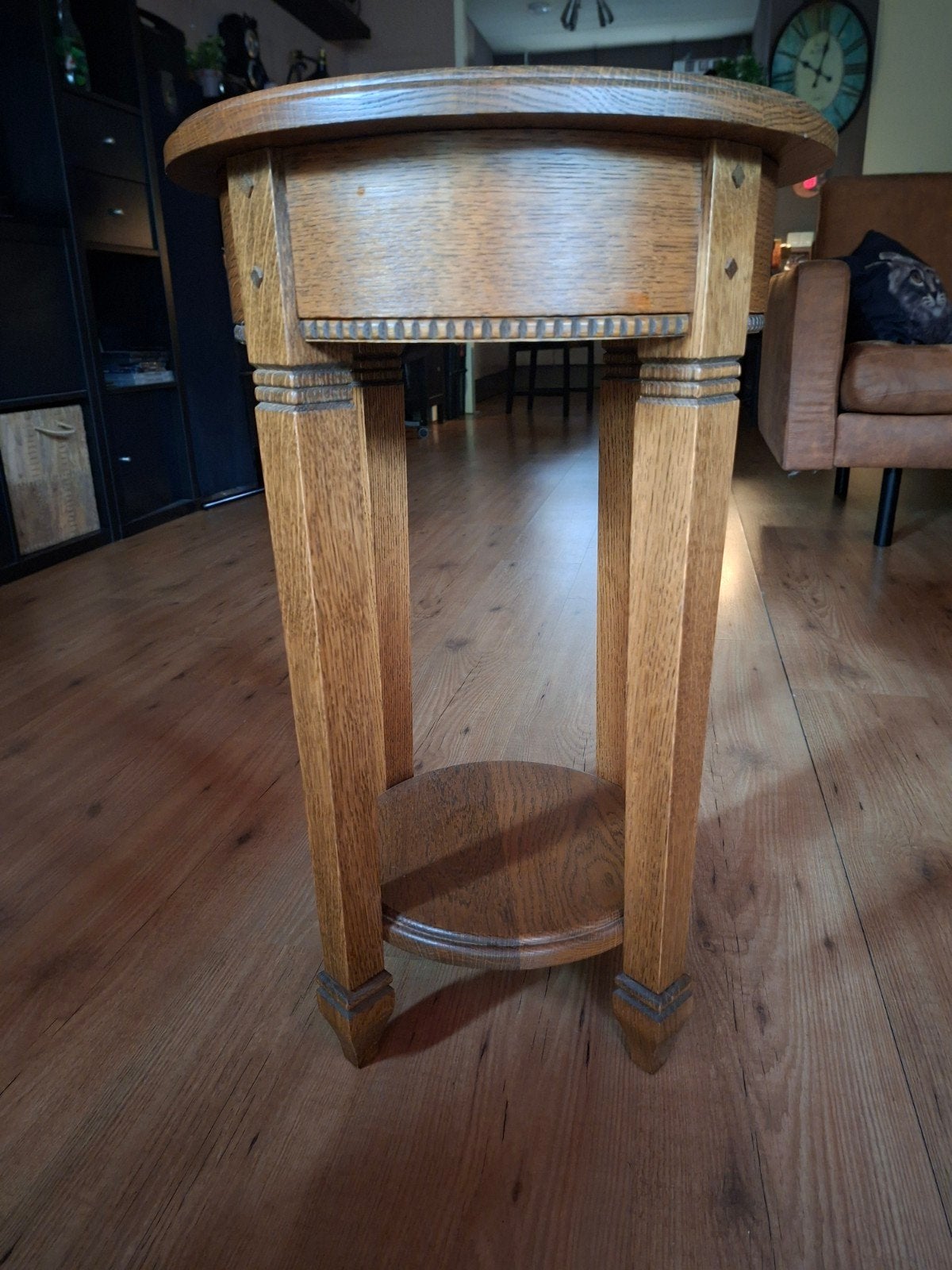 Prachtige Vintage Eiken Bijzettafel / Plantentafel, Huis en Inrichting, Tafels | Bijzettafels, Ophalen, Rond, Minder dan 55 cm