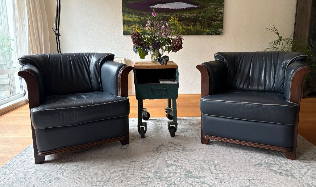 2 donkerblauwe leren stoelen, Huis en Inrichting, Ophalen, Gebruikt, Twee, Blauw