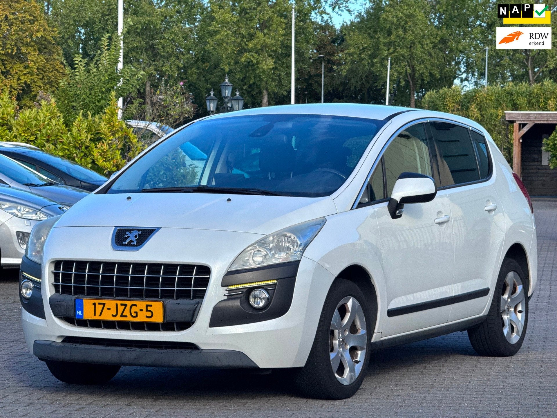 Peugeot 3008 1.6 VTi Blue Lease | APK 24-03-2027 | Navigatie, Voorwielaandrijving, Stof, Gebruikt, Zwart