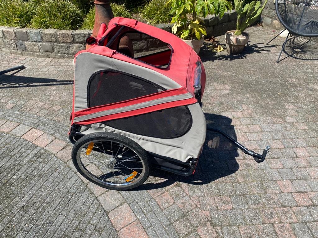 Honden fietskar, Fietsen en Brommers, Fietsaccessoires | Aanhangers en Karren, Gebruikt, Opvouwbaar, 20 tot 40 kg, Ophalen of Verzenden