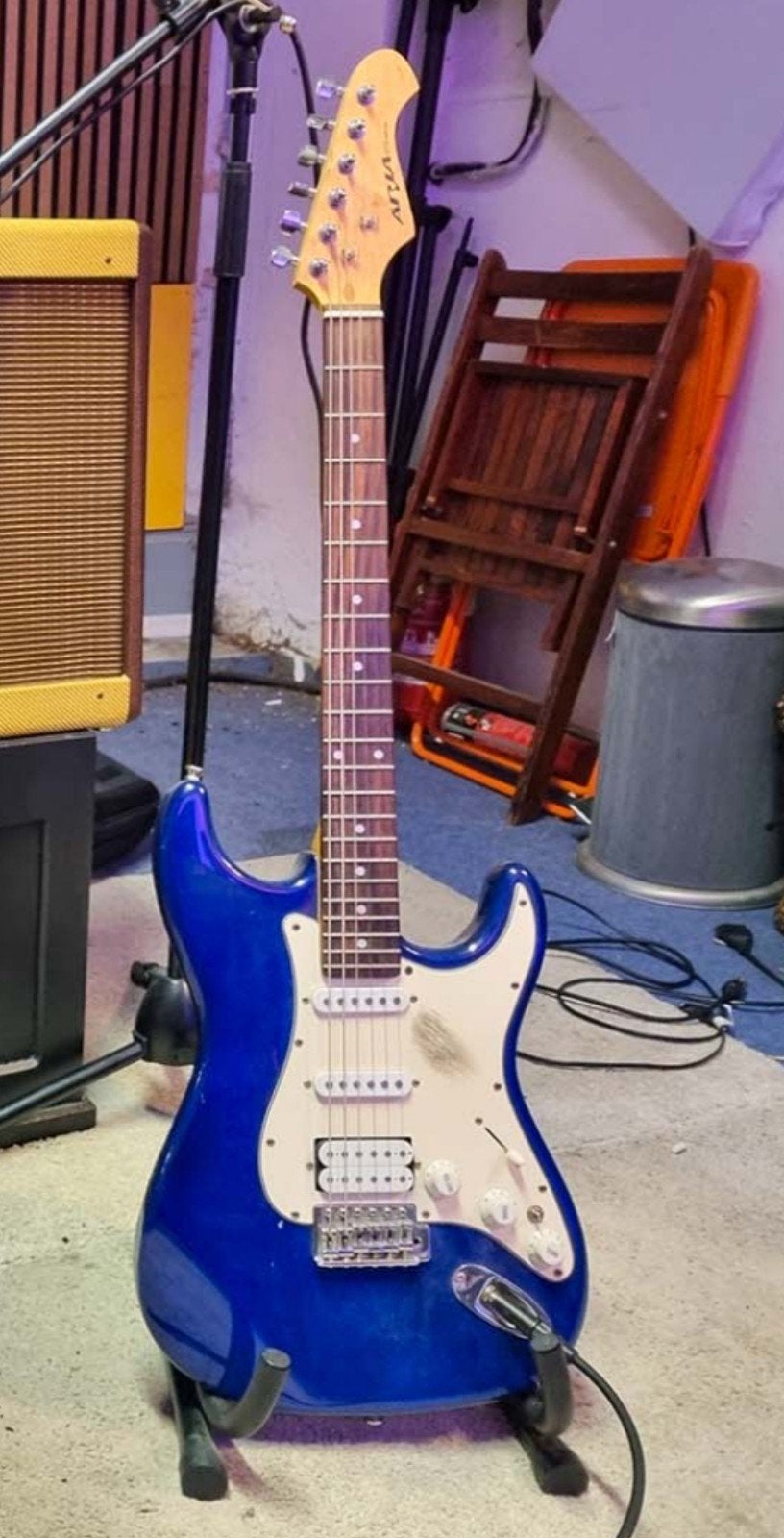 GEZOCHT Gratis gitaar, Ophalen of Verzenden, Gebruikt, Solid body, Overige merken