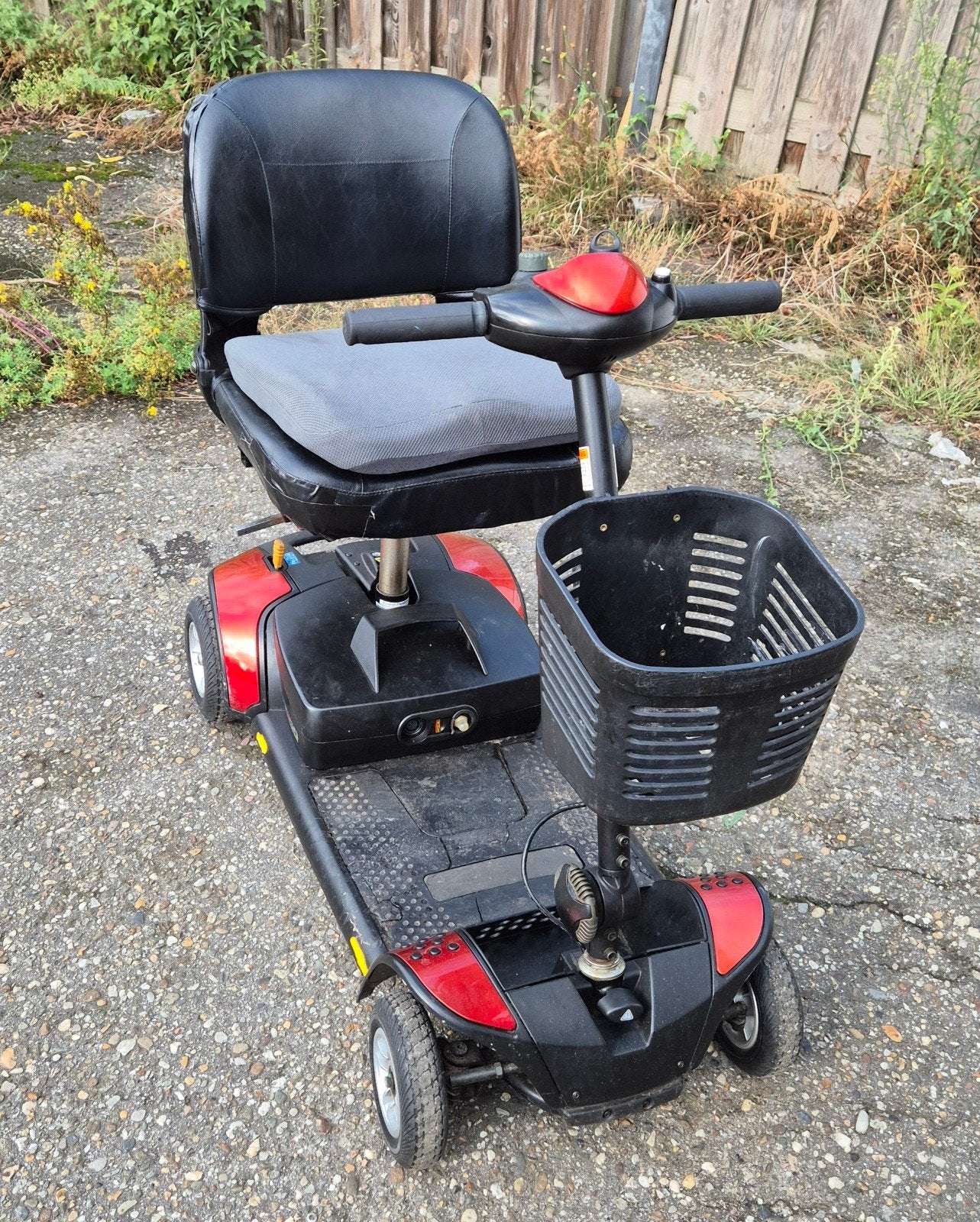 te koop opvouwbare scootmobiel in nette staat, Diversen, Brommobielen en Scootmobielen, Ophalen, Gebruikt, Overige merken, 10 km/u of minder