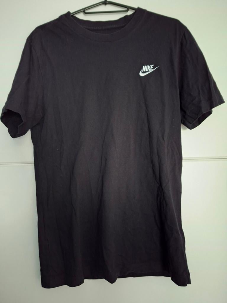 Zgan Nike Club tshirt maat S, Ophalen of Verzenden, Zo goed als nieuw, Maat 46 (S) of kleiner, Zwart