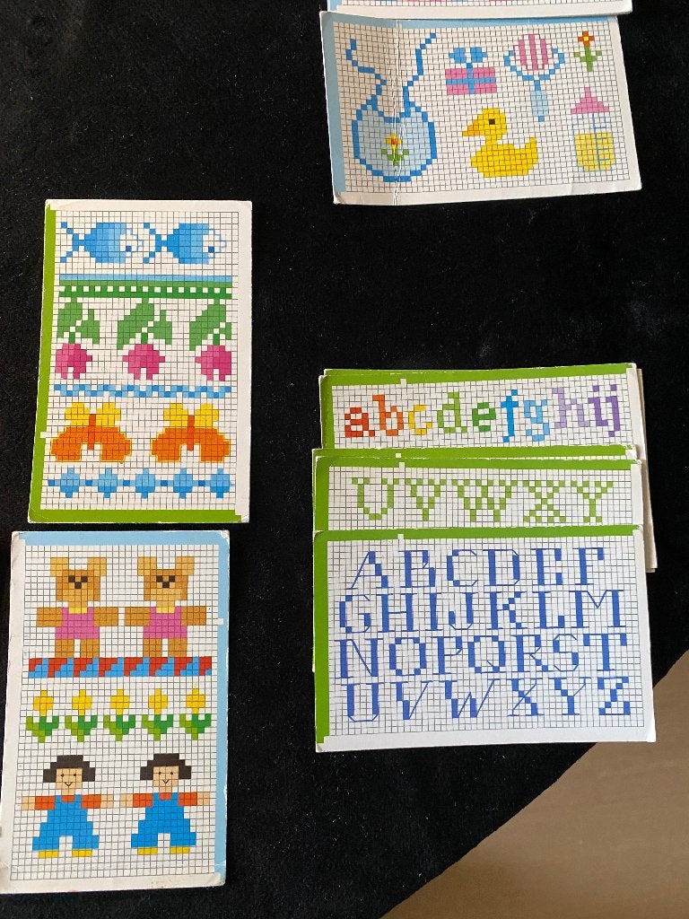 Borduurpatroontjes op kaartjes, totaal 86 stuks, Hobby en Vrije tijd, Borduren en Borduurmachines, Ophalen of Verzenden, Nieuw