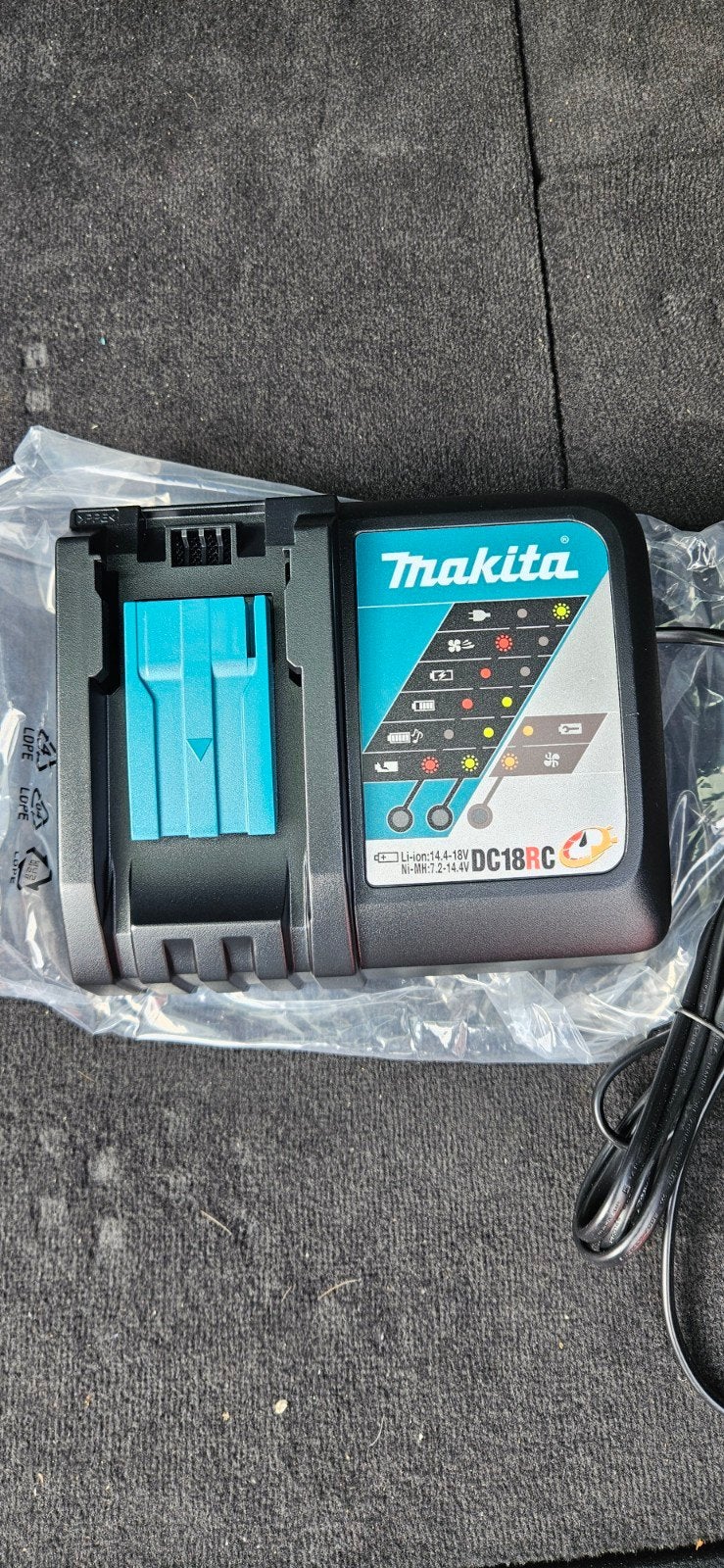 Nieuwe originele Makita DC18RC snellader, Doe-het-zelf en Verbouw, Ophalen of Verzenden, Nieuw, Overige typen
