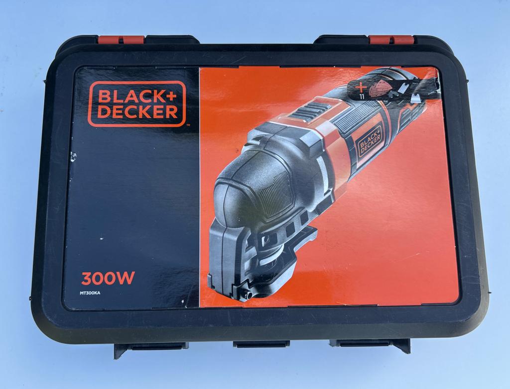Black+Decker Multitool 300W met accessoires, Ophalen of Verzenden, Gebruikt